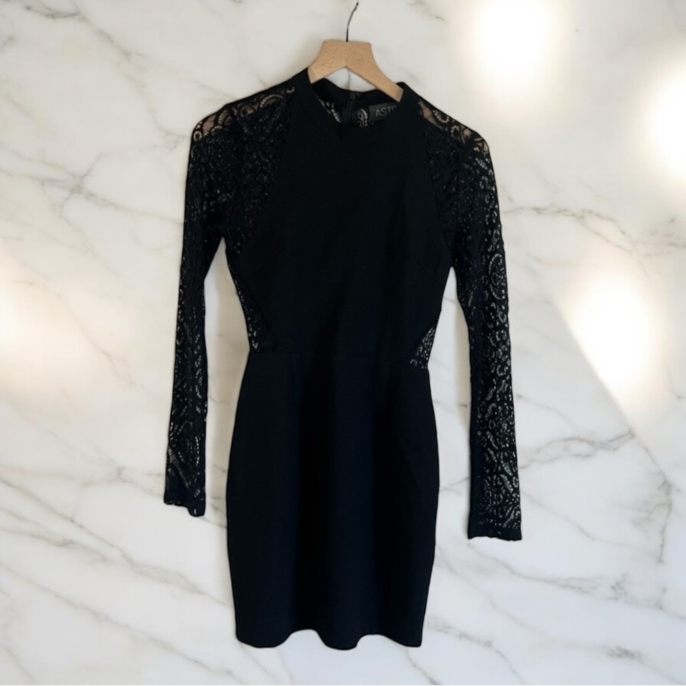 ASTR Long Sleeve Lace Cocktail Summer Dress - Picture 2 of 7